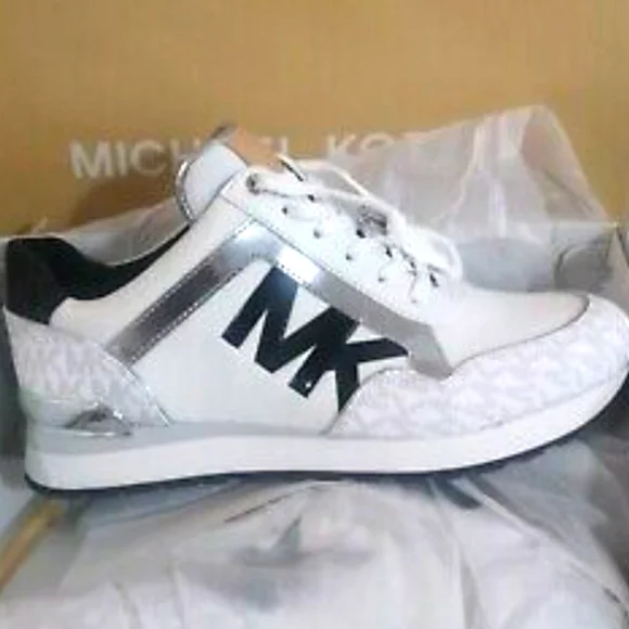 NWT MK WOMEN'S TRAINER MICHAEL KORS SNEAKERS Black White Silver Signature Logo